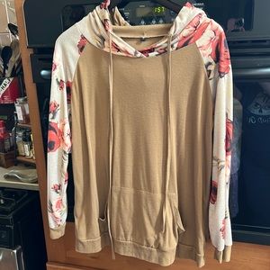 Women’s Hooded Top